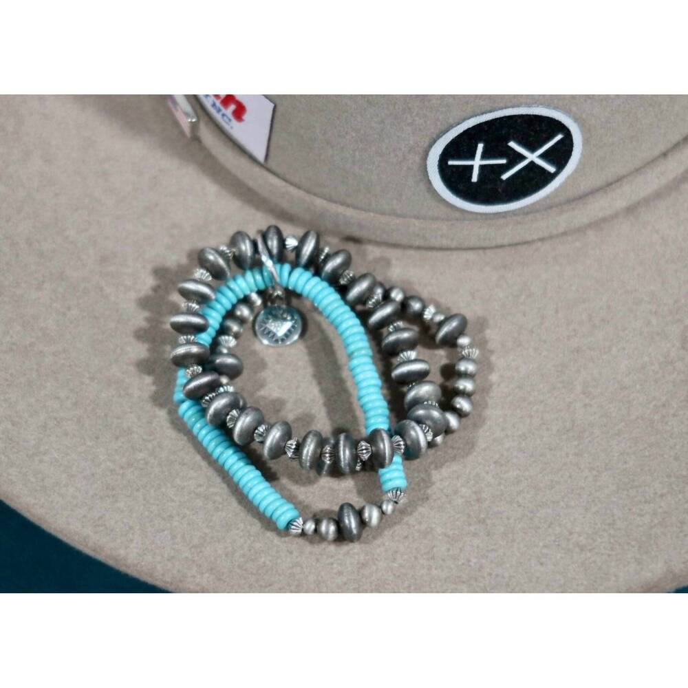 NEW WEST & CO. women's acre stretch bracelet in turquoise